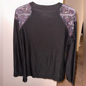 Women’s Long Sleeve Mesh Gym Shirt